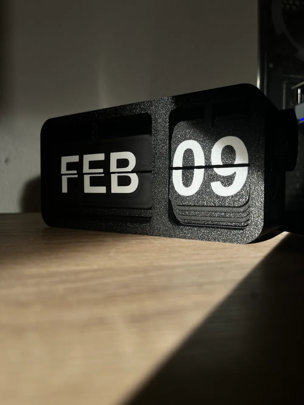 Flip Calendar - Modern Retro Desk Accessory